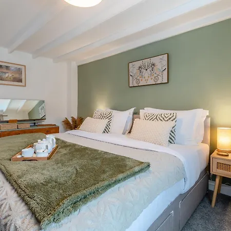 Percy's Castleton (North Yorkshire)